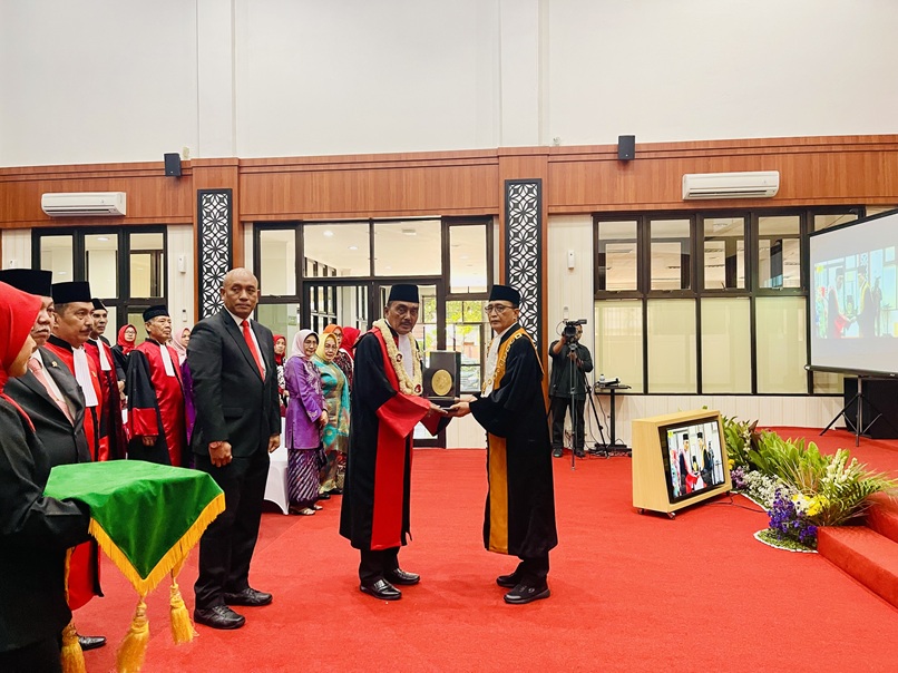 KETUA MAHKAMAH AGUNG PIMPIN WISUDA PURNABAKTI KETUA PENGADILAN TINGGI YOGYAKARTA